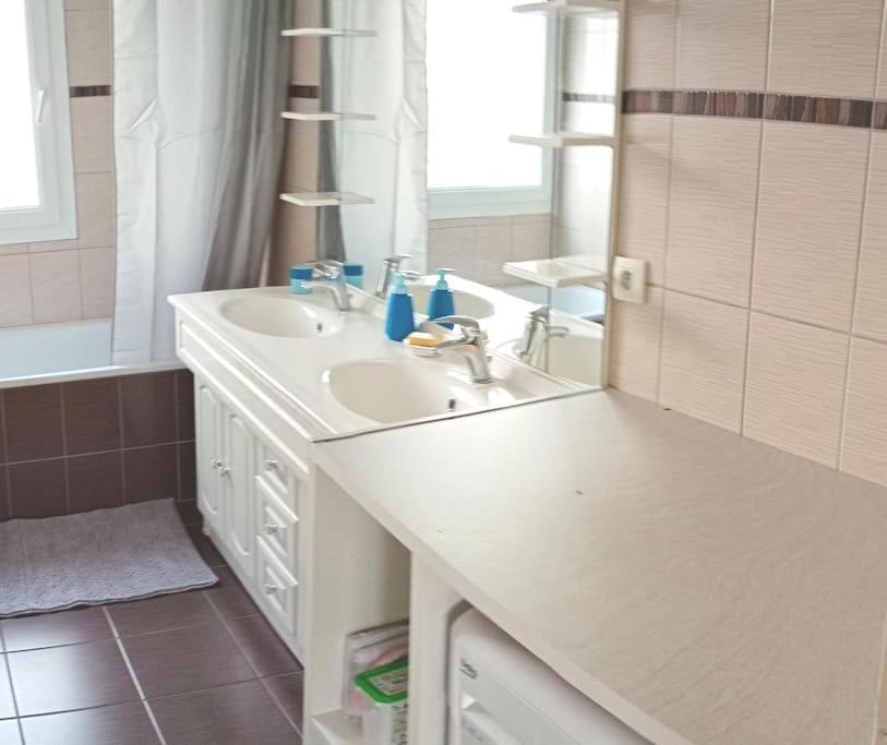Chambre #2 Dans Appartement Partage - Proche Des Vosges Thann Exterior foto